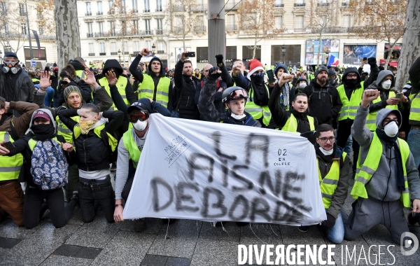 Manifestation des gilets jaunes à paris / Acte IV