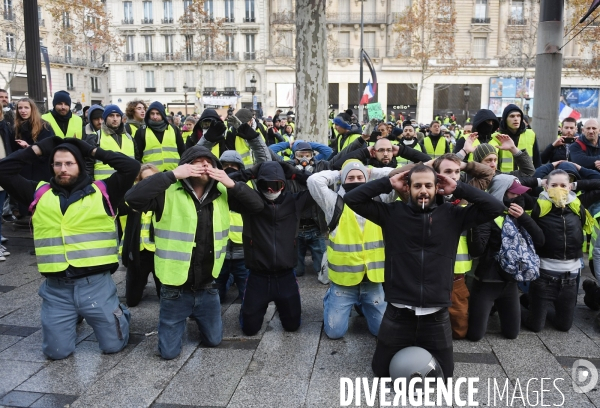 Manifestation des gilets jaunes à paris / Acte IV