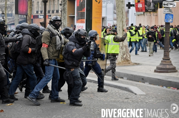 Manifestation des gilets jaunes à paris / Acte IV