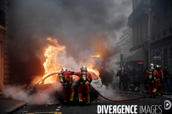 Manifestation des gilets jaunes à paris / Acte IV