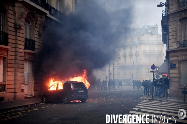 Manifestation des gilets jaunes à paris / Acte IV