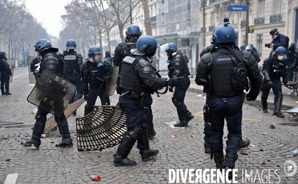 Manifestation des gilets jaune à paris / Acte IV