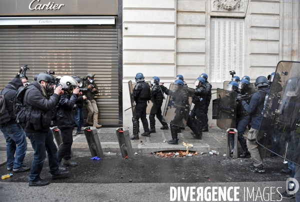 Manifestation des gilets jaune à paris / Acte IV