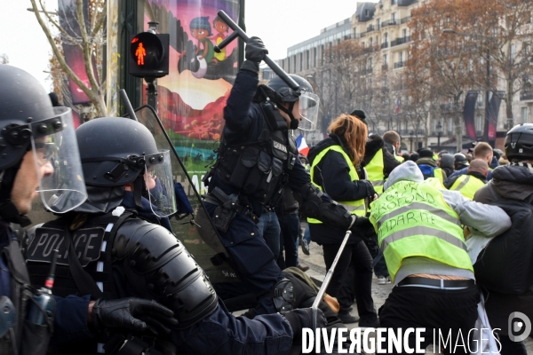 Manifestation des gilets jaunes à Paris