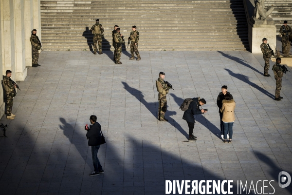 Militaires de l Opération Sentinelle à Paris.