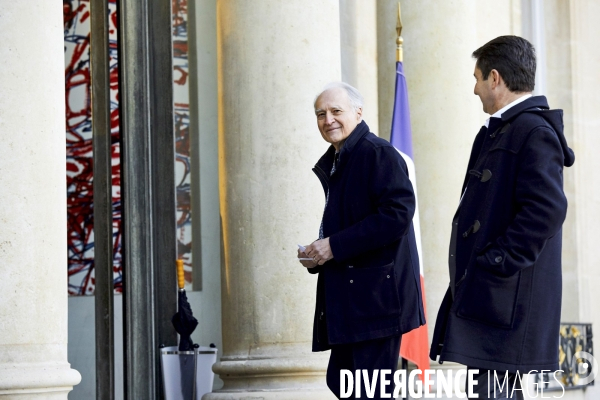 Le Président de la République, M. Emmanuel MACRON, reçoit une centaine de représentants d entreprise