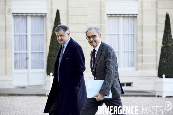 Le Président de la République, M. Emmanuel MACRON, reçoit une centaine de représentants d entreprise