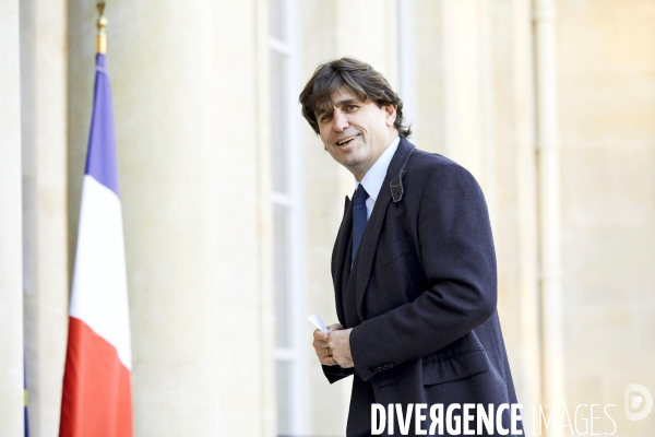Le Président de la République, M. Emmanuel MACRON, reçoit une centaine de représentants d entreprise