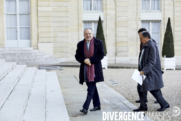 Le Président de la République, M. Emmanuel MACRON, reçoit une centaine de représentants d entreprise