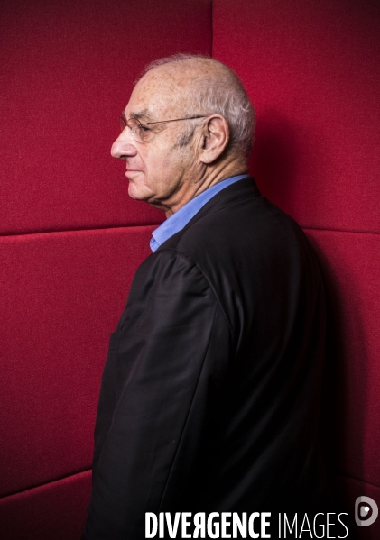 Portrait du politicien henri weber.
