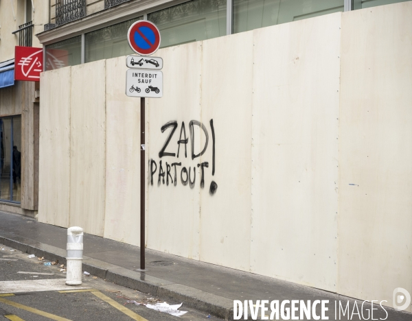 Mouvement des gilets jaunes vers les Champs Elysées