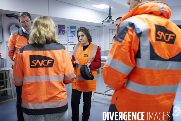 Rachel Picard ,  Directrice de Voyages SNCF