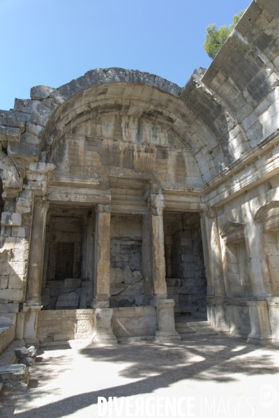 Illustration Nîmes et ses environs