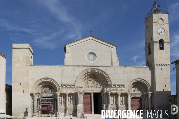 Illustration Nîmes et ses environs