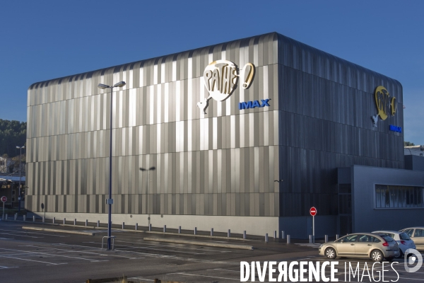 Salle Imax Laser cinéma Pathé Marseille Plan de Campagne