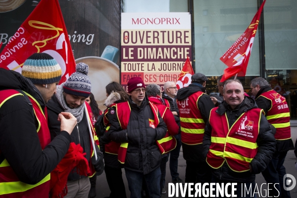 Manifestation de la CGT contre le travail le dimanche.