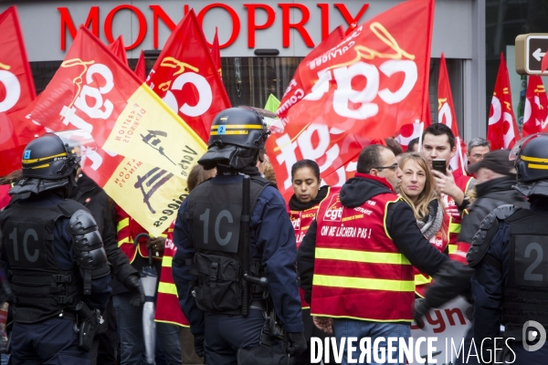 Manifestation de la CGT contre le travail le dimanche.