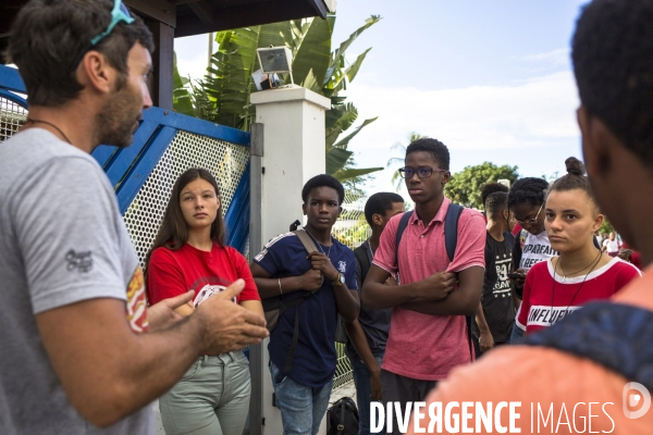 Blocus d un lycee a Marie Galante