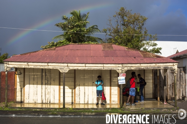 Blocus d un lycee a Marie Galante