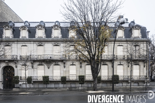 Banques et Commerces barricadés à Paris. # 2