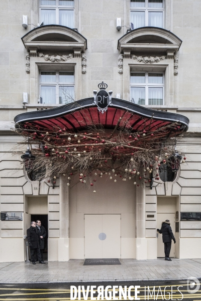Banques et Commerces barricadés à Paris. # 2