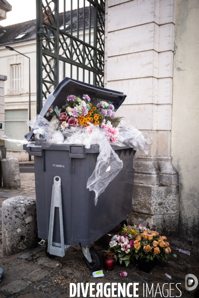 Poubelle de fleurs