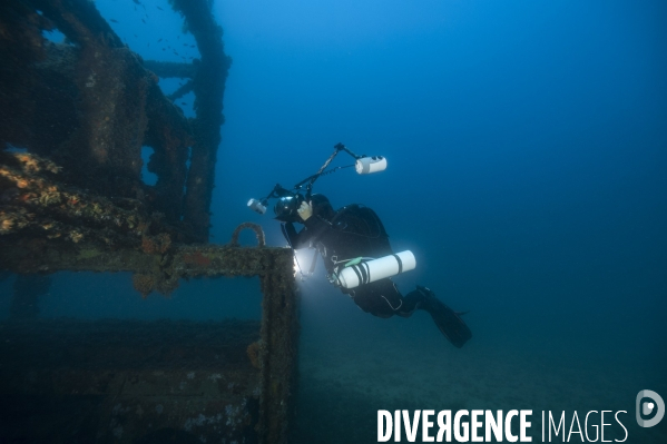 Prises de vue sur les récifs artificiels PRADO à Marseille - Photo shots on PRADO artificial reefs in Marseille