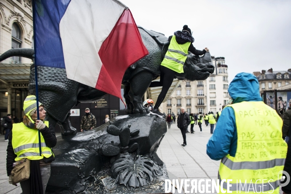 Manifestation des gilets jaunes, acte VIII à Paris.