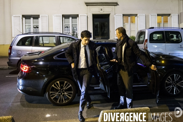 Julien DENORMANDIE visite un centre d hébergement d urgence à Malakoff.