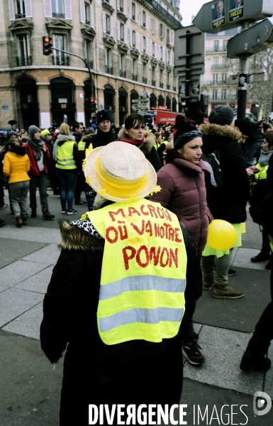 Gilets jaunes - Premiére manifestation des femmes - Acte VIII