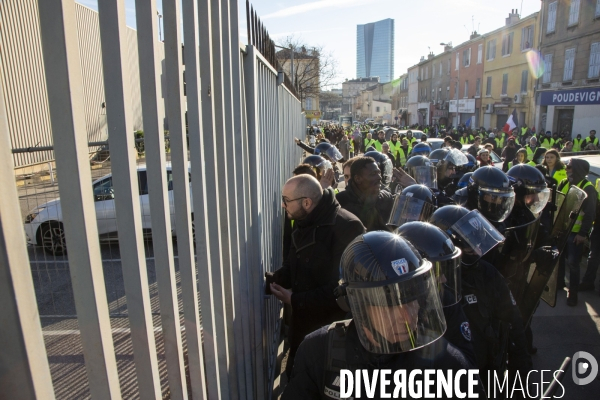 Gilets Jaunes et le journal La Provence