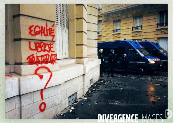 Manifestation des gilets jaunes à paris / Acte IV Manifestation des gilets jaunes à paris / Acte IV Manifestation des gilets jaunes à paris / Acte IV Manifestation des gilets jaunes à paris / Acte IV