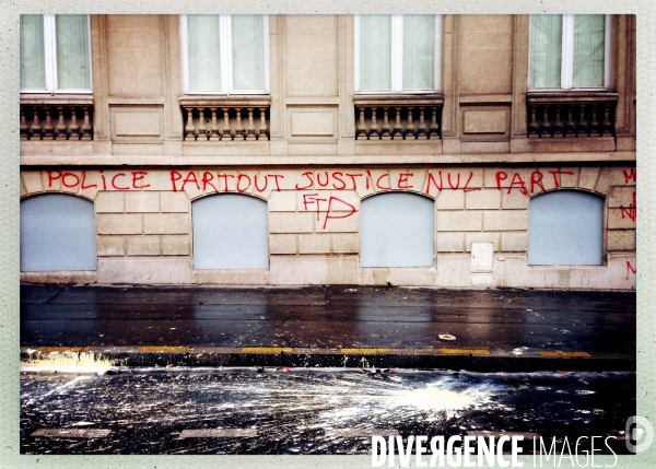 Manifestation des gilets jaunes à paris / Acte IV Manifestation des gilets jaunes à paris / Acte IV Manifestation des gilets jaunes à paris / Acte IV Manifestation des gilets jaunes à paris / Acte IV