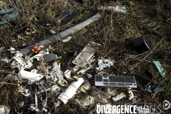Une des plus grandes décharges sauvages de France aux portes de Paris