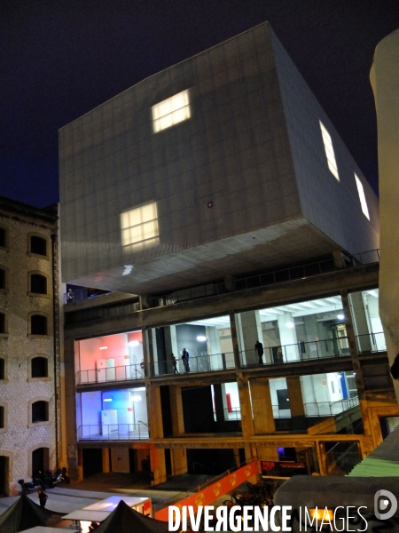 Marseille by night
