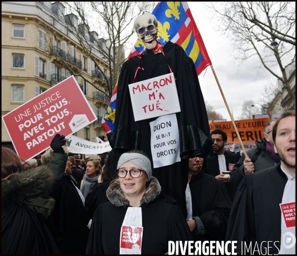 Manifestation des Avocats