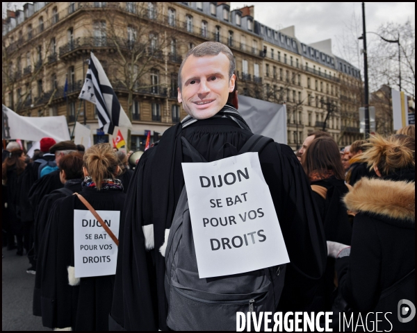 Manifestation des Avocats