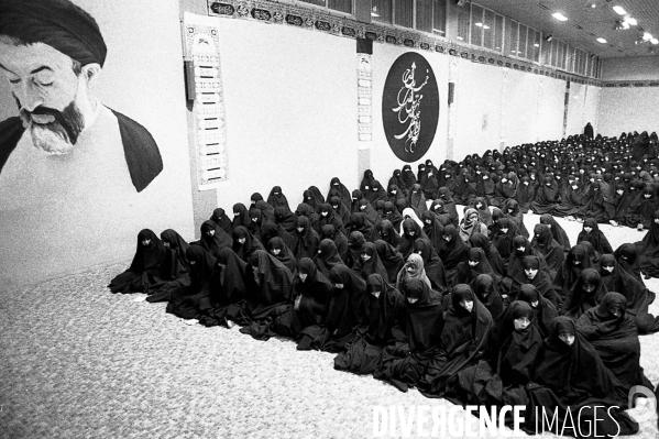 40 ans après Révolution Islamique de1979 en Iran. 40 years after Iran s 1979 Islamic Revolution.