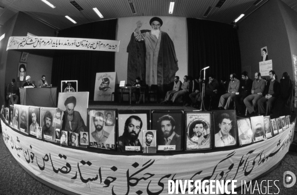 40 ans après Révolution Islamique de1979 en Iran. 40 years after Iran s 1979 Islamic Revolution.