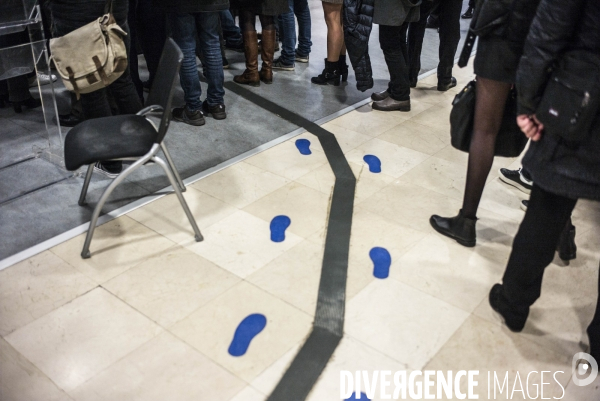 Deplacement du ministre gerald darmanin au centre des impots de chelles.