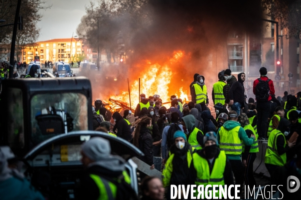 Toulouse : manifestation des gilets jaunes - episode 4