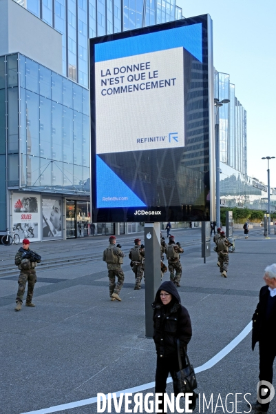 Lost in la Défense # 02