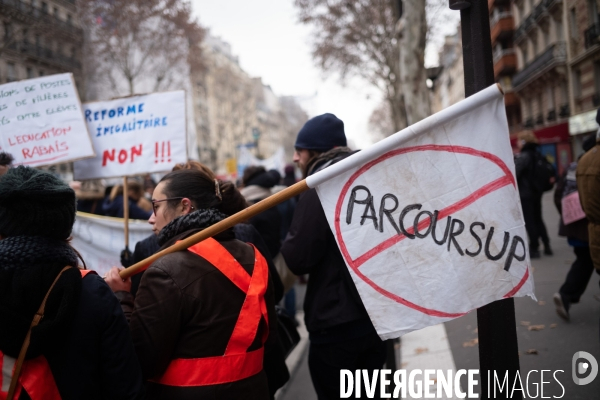 Manifestation et grève dans l éducation