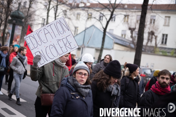 Manifestation et grève dans l éducation