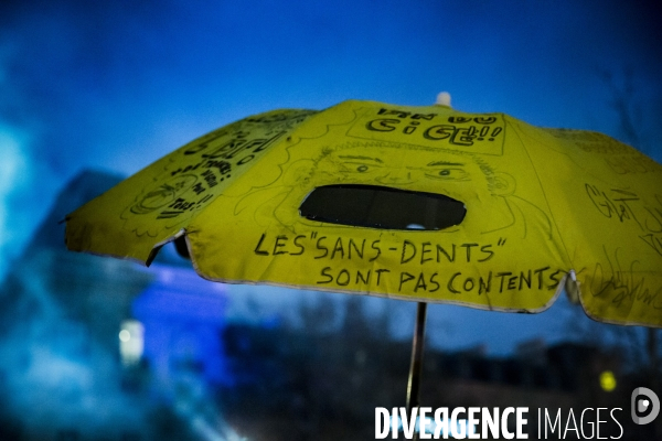 Gilets Jaunes Paris Acte XI -  La Nuit Jaune écourtée