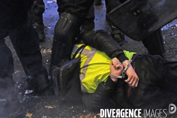 Manifestation gilets jaunes a Paris, Yellow Vests, Gilets Jaunes protest in Paris.
