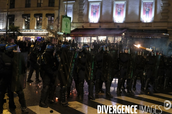 Manifestation gilets jaunes a Paris, Yellow Vests, Gilets Jaunes protest in Paris.