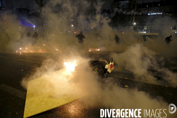 Manifestation gilets jaunes a Paris, Yellow Vests, Gilets Jaunes protest in Paris.