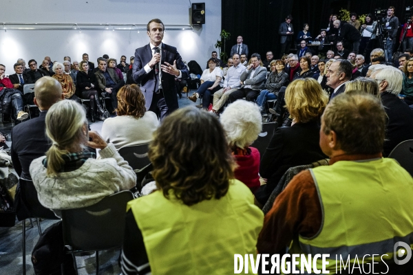 Premier débat citoyen d Emmanuel Macron