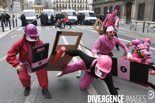 Marche de la colère contre l habitat Indigne